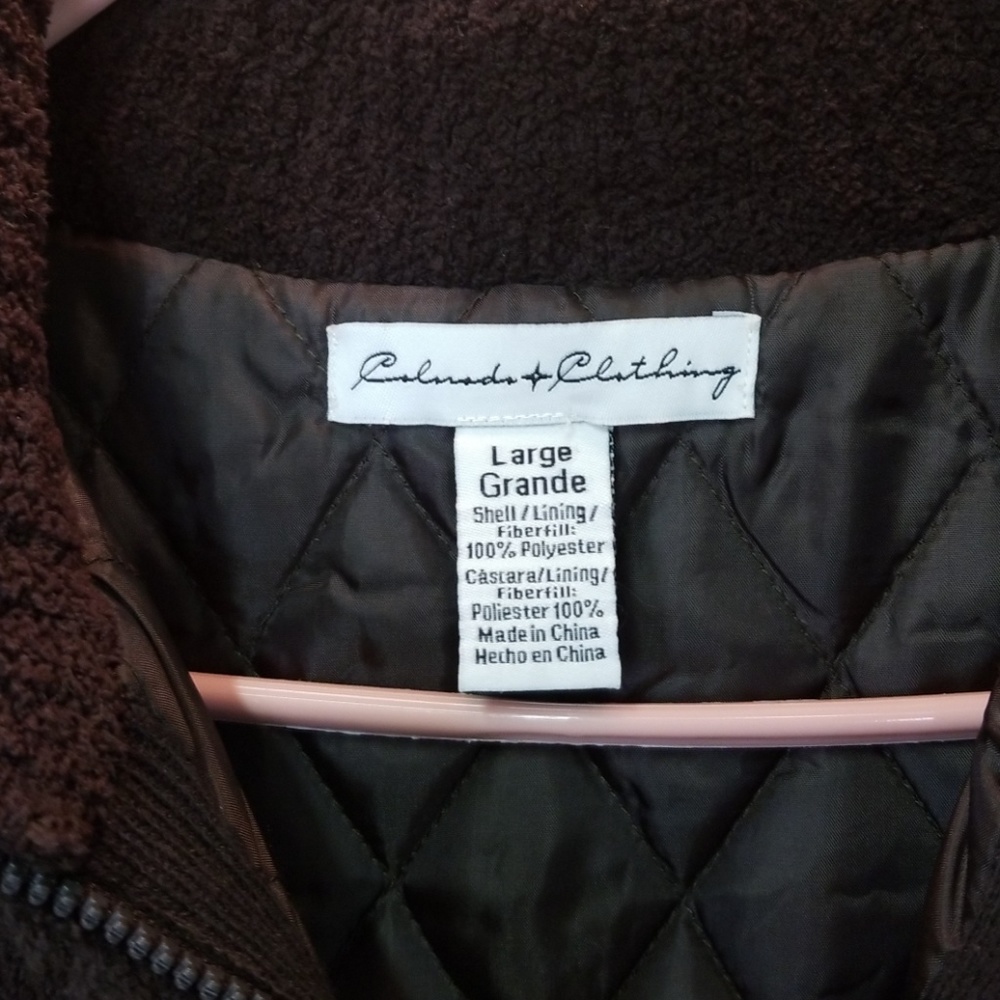 Vest - Picture 2 of 5